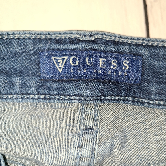 Guess Jeans - Picture 12 of 13